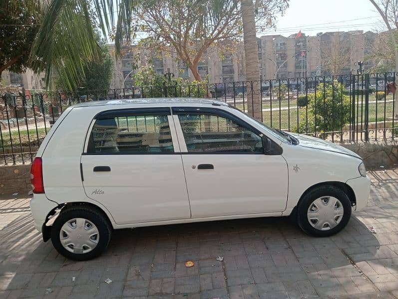 Suzuki  Alto 2011 1