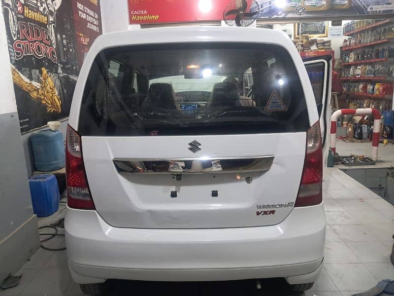 Suzuki Wagon R 2022 13