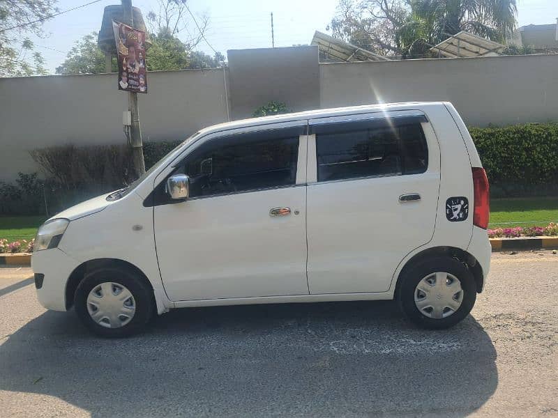 Suzuki Wagon R 2022 14