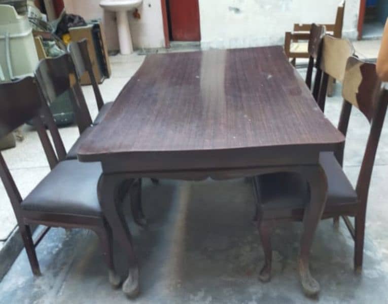 Dining Table 0