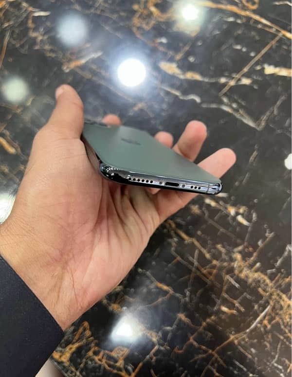 IPHONE 11 Pro 256GB JV 4