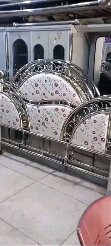 steel bed in factory rates 4