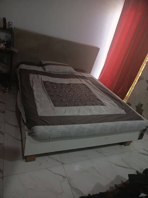 bed with mattress 3