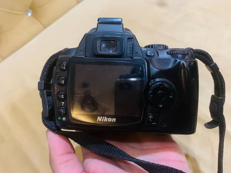 Nikon D40 3