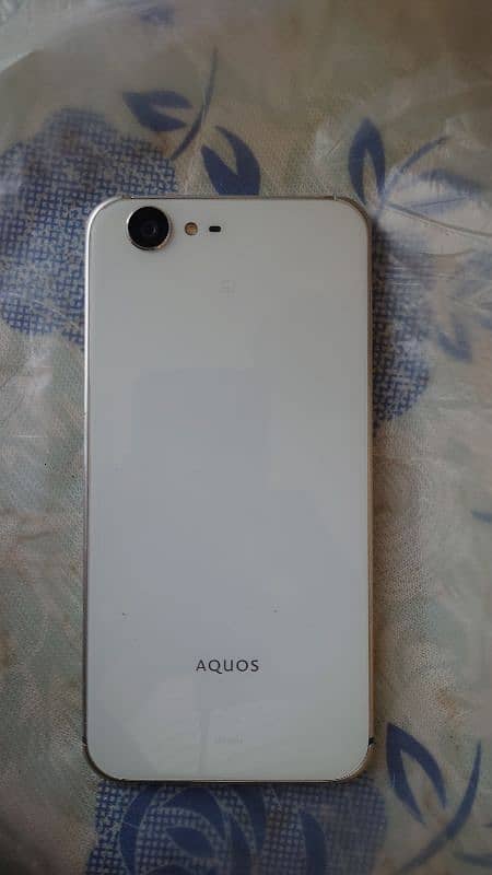 Aquos sh-04h 1