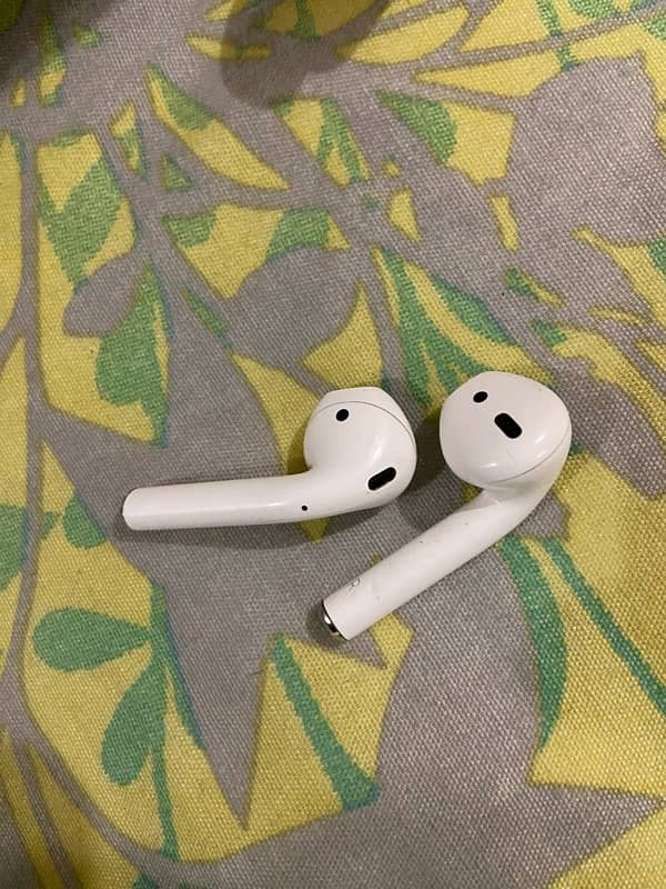 Original Airpods 2 1