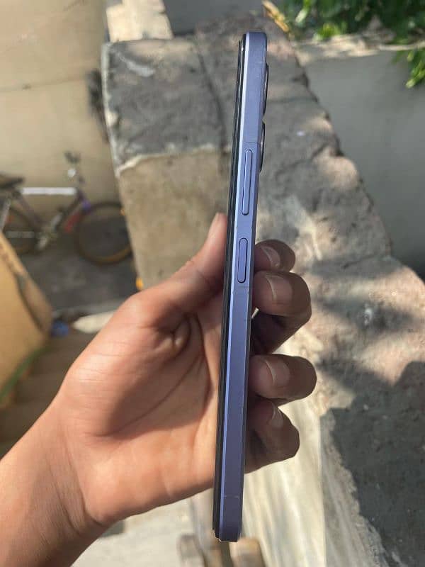 vivo y17s   4/128 7