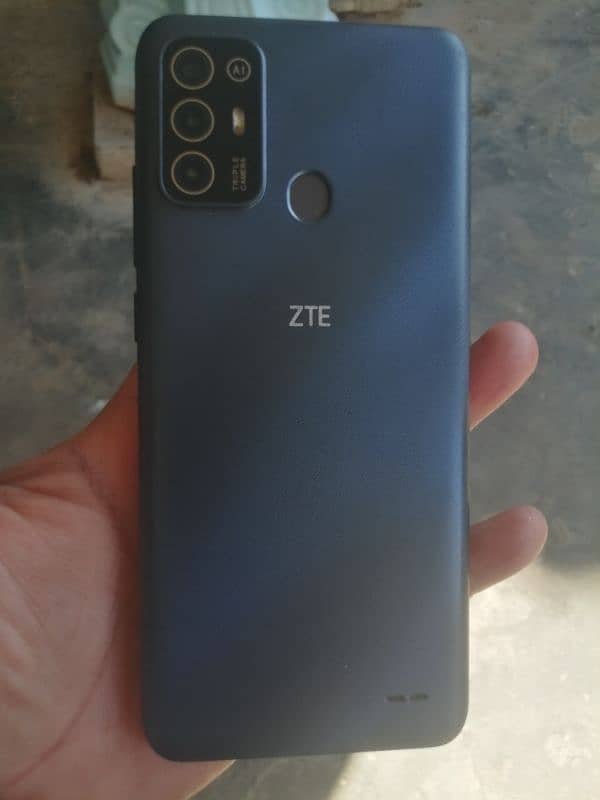 ZTE Blade a52 1