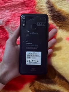 infinix hot 8 lite 2/32 pta approved