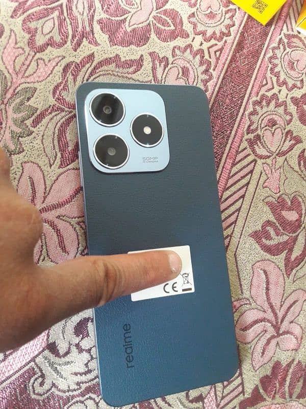 Realme C63 (6 + 128Gb) 0