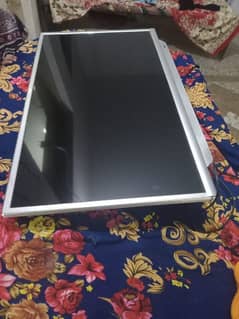 32 inch china led new condition mn hy