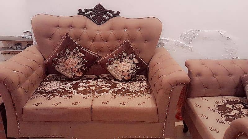 8 seater sofa seat with three tables 2
