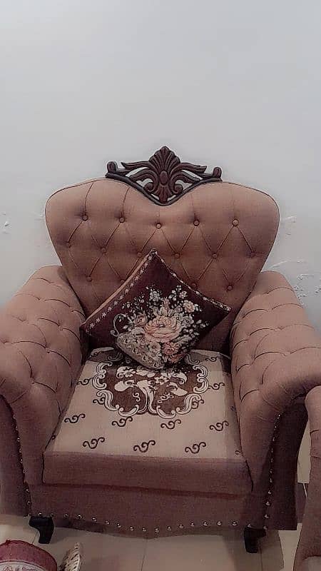 8 seater sofa seat with three tables 3
