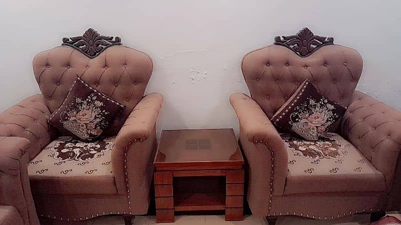 8 seater sofa seat with three tables 5
