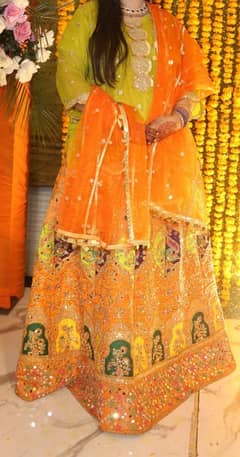 Mehndi Lehnga