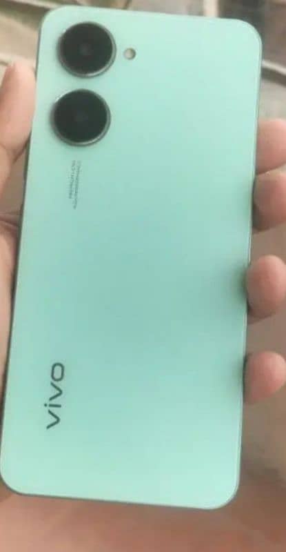 Vivo Y03  4+4/228 Lush condition 1