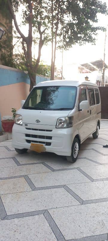 Daihatsu Hijet 2011 1