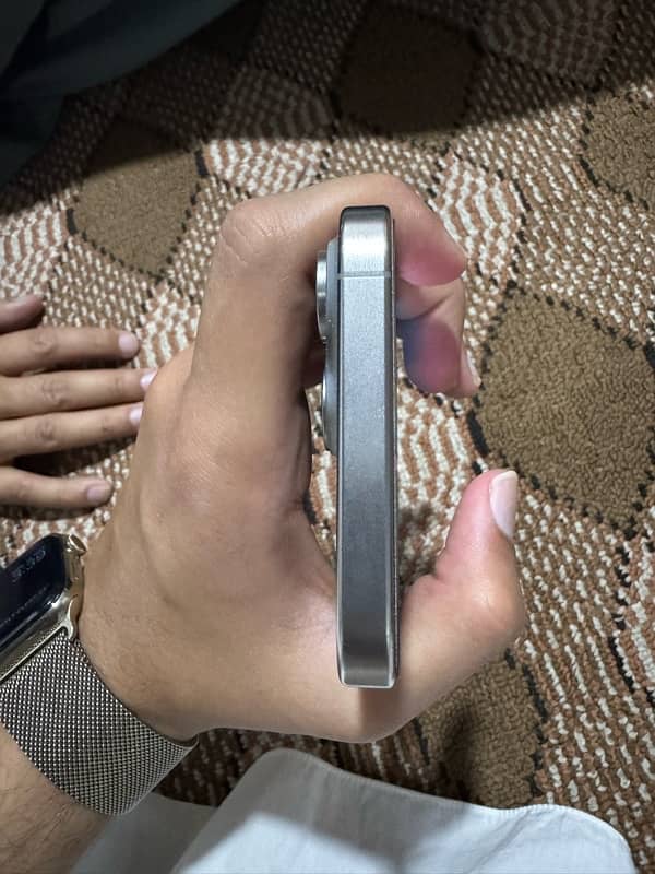 IPHONE 15 pro max non pta 256 gb 5