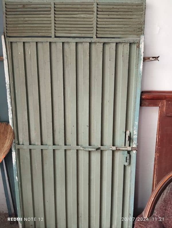 good condition door 1