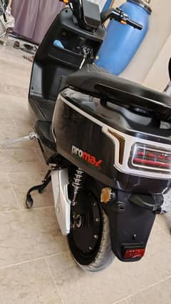 Crown pro max electric Scooty/ bike