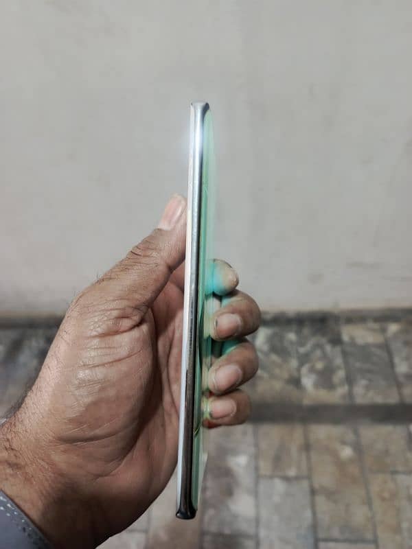 Tecno spark 20 pro plus 8