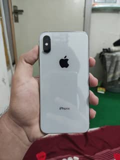 iPhone XS condition 9/10 factory unlock white Colour