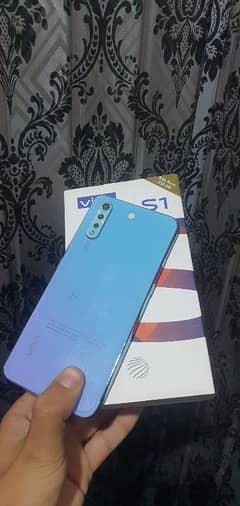 VIVO S1 8gb 256gb dual sim scratchless condition 10/10 all OK