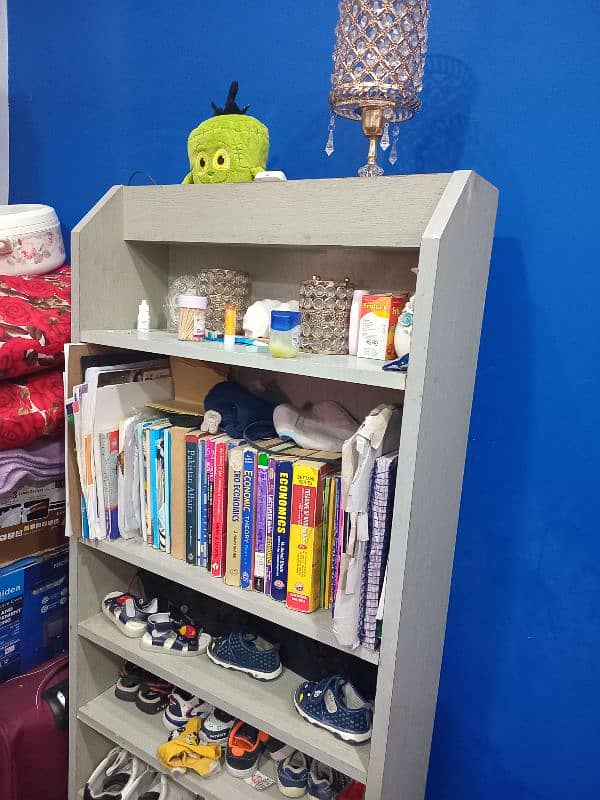 Imported Books wardrobe for urgent sale 3