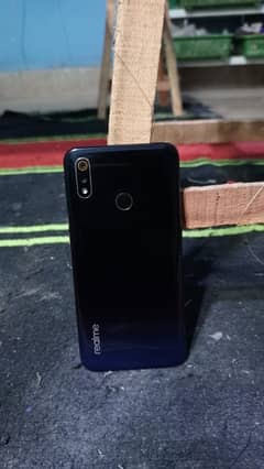 Realme 3 : Ram 4*64