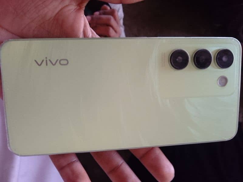 vivo y100 1