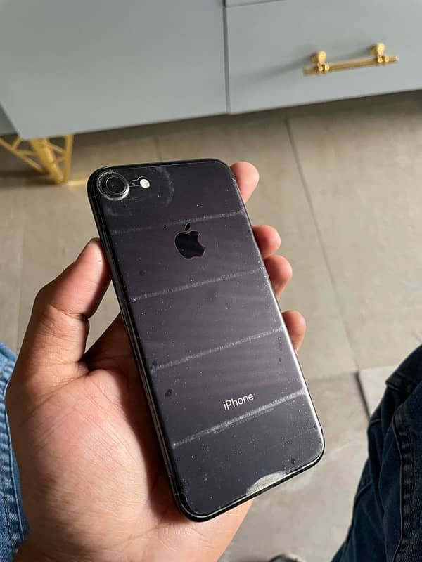 iPhone 7 128GB 1