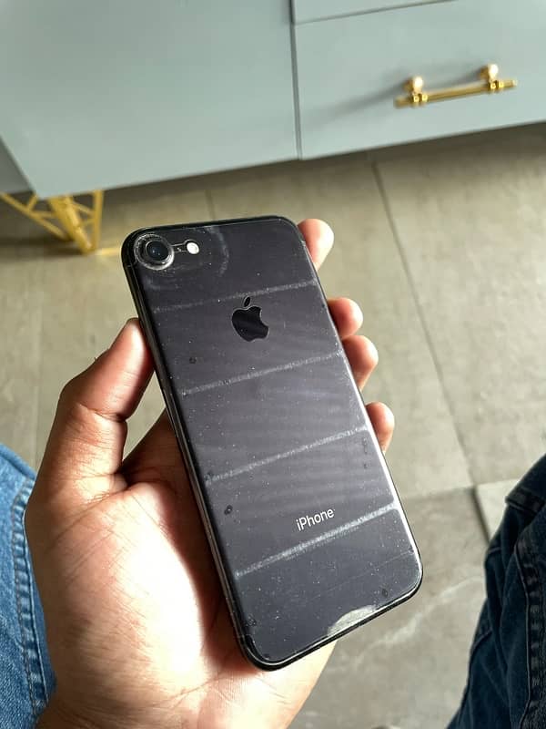 iPhone 7 128GB 2