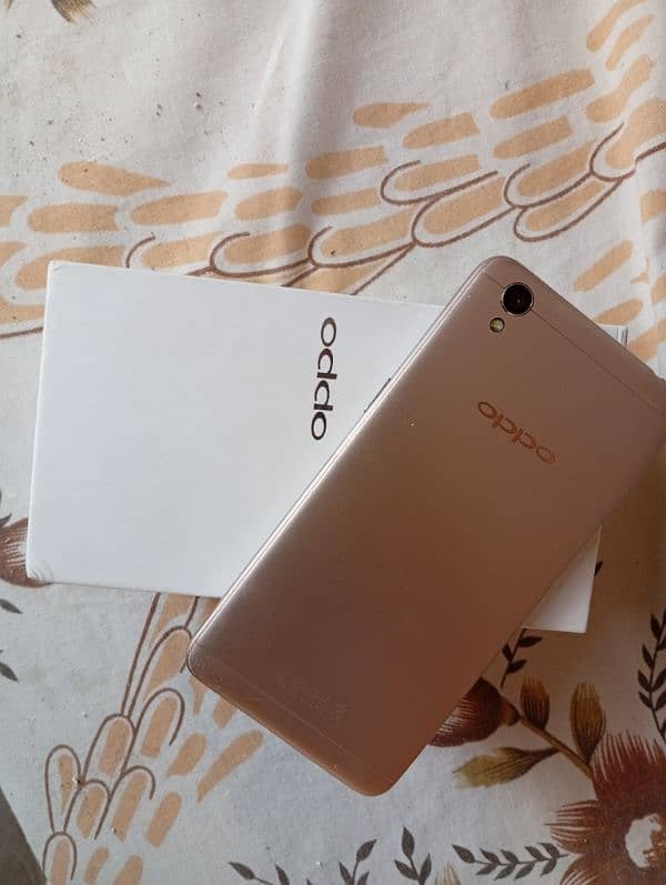 Oppo A37(0314/580/9945) 1