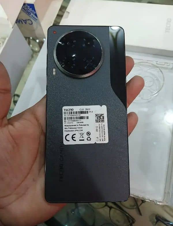 Tecno camon 30 Ram (12+12=24GB) Rom 256GB. 0