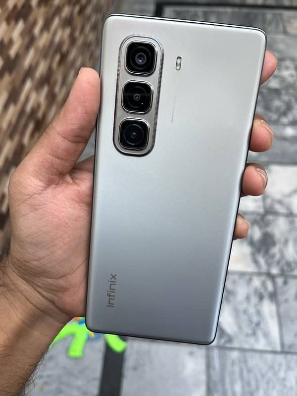 Infinix hot 50 pro+ 0