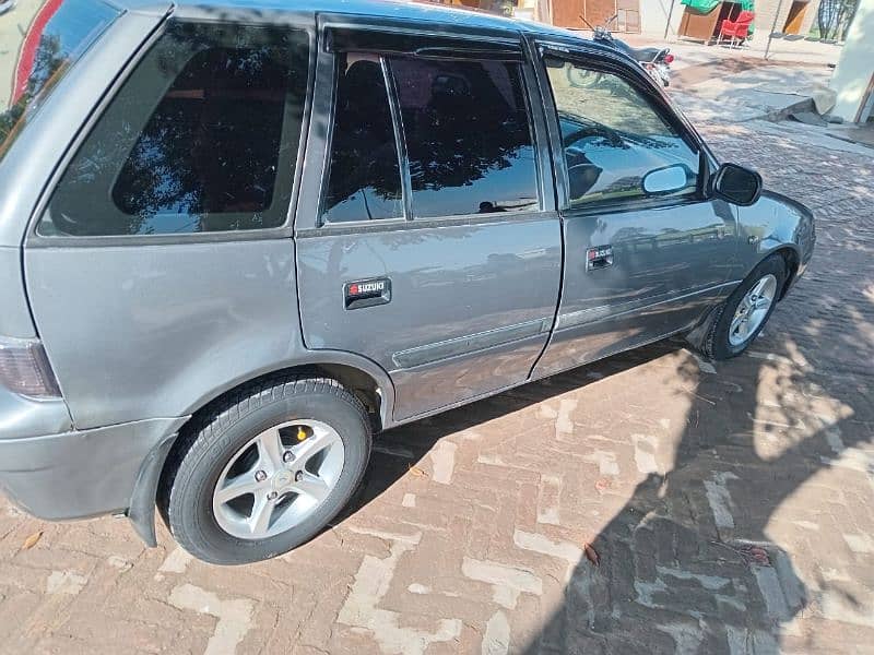 Suzuki Cultus 2010 4