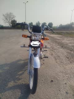 Indrive pay bike chalni hai jo intrested hai wo rabta kary