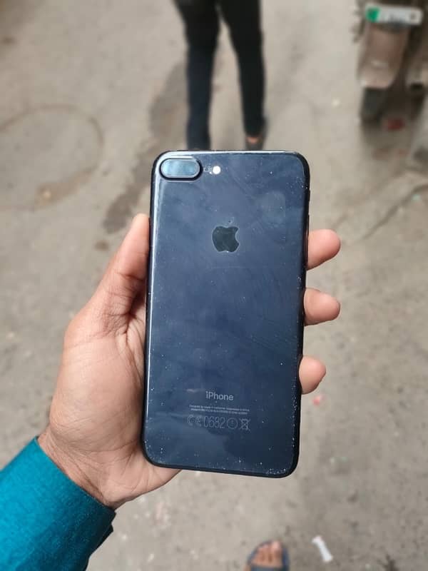 I phone 7plus 10/8 3