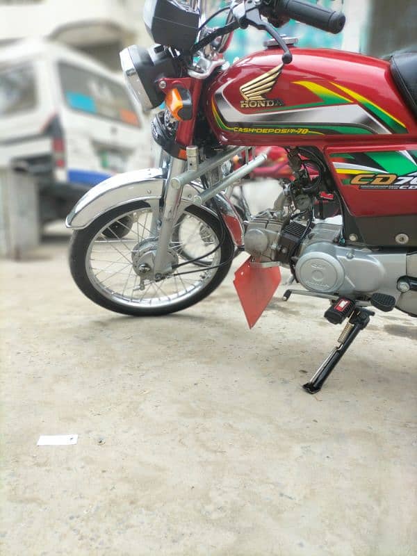 Honda cD70cc 3