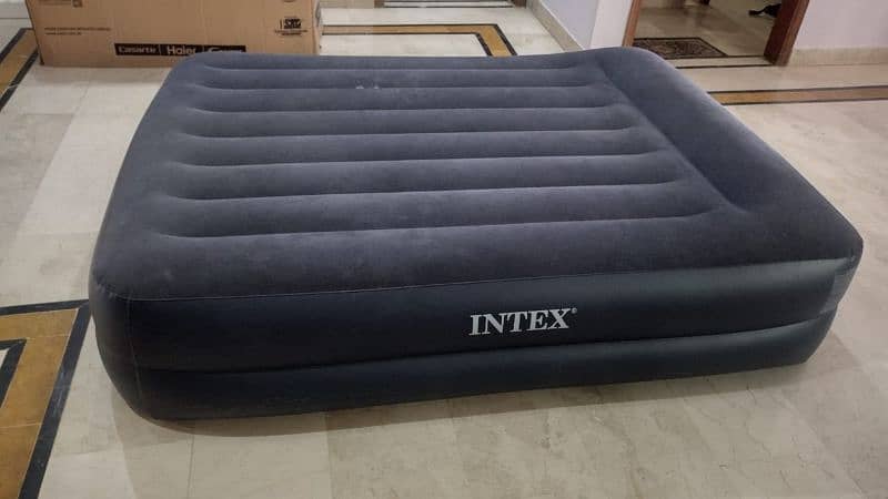 INTEX AIR mattress 1