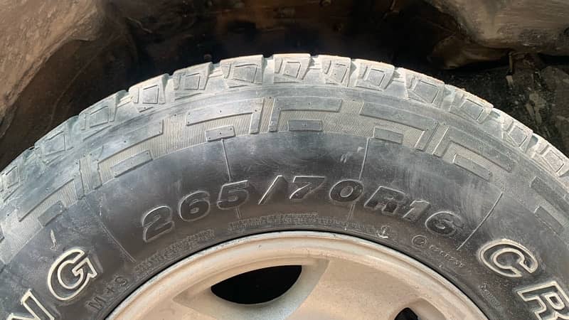 Prado Tyre 265/70R16 1