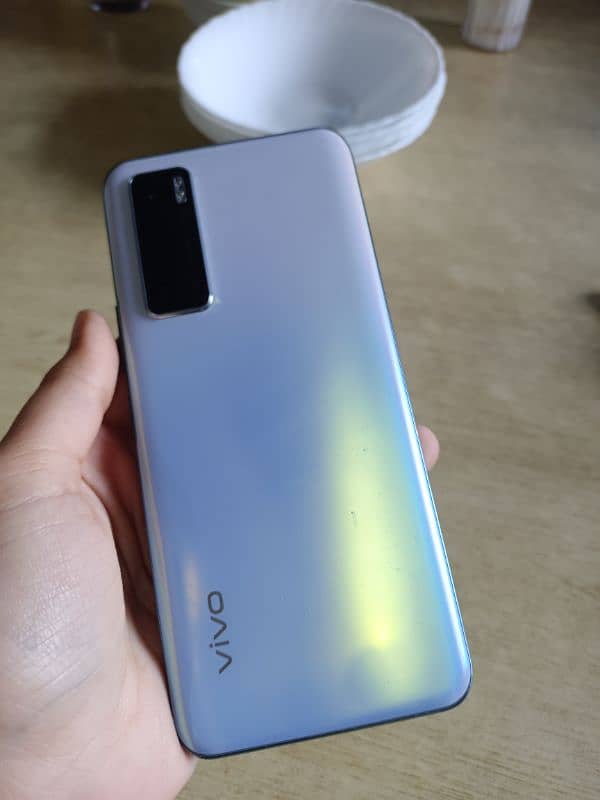 vivo v20 SE for sale 3