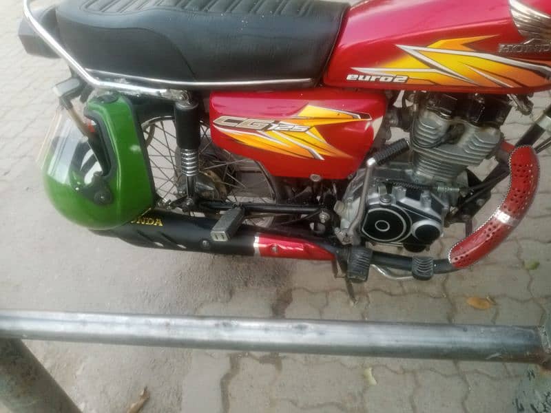 Honda 125 CD 2021 5