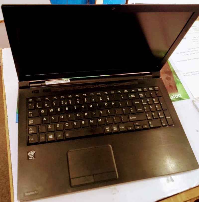 Toshiba laptop Core i5 0