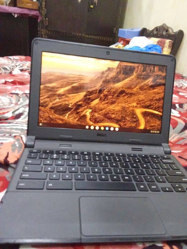 Dell Chromebook laptop 6