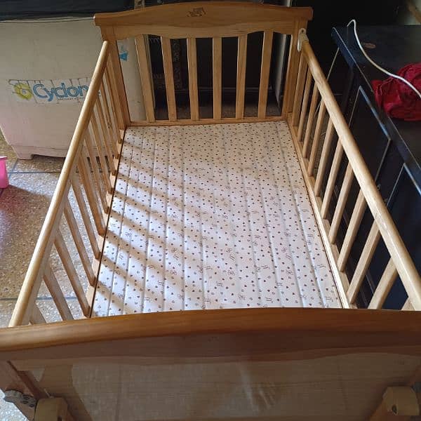 baby wooden crib 0