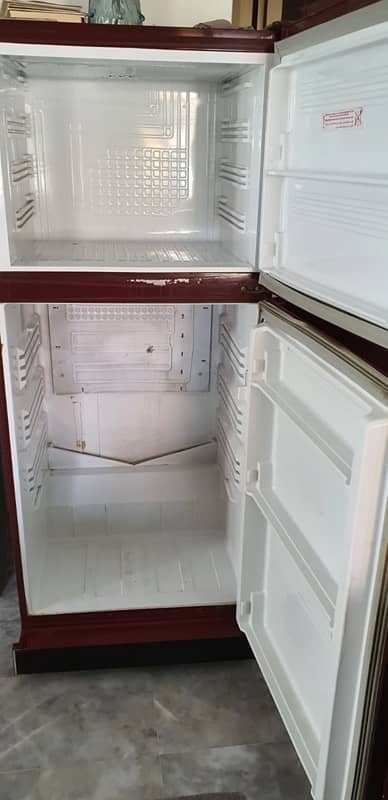 PEL REFRIGERATOR 8