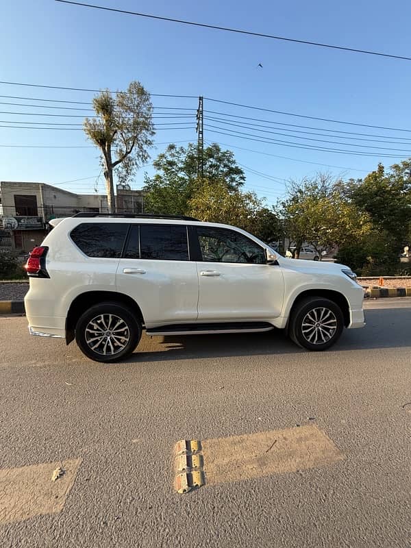 Toyota Prado 2019 1