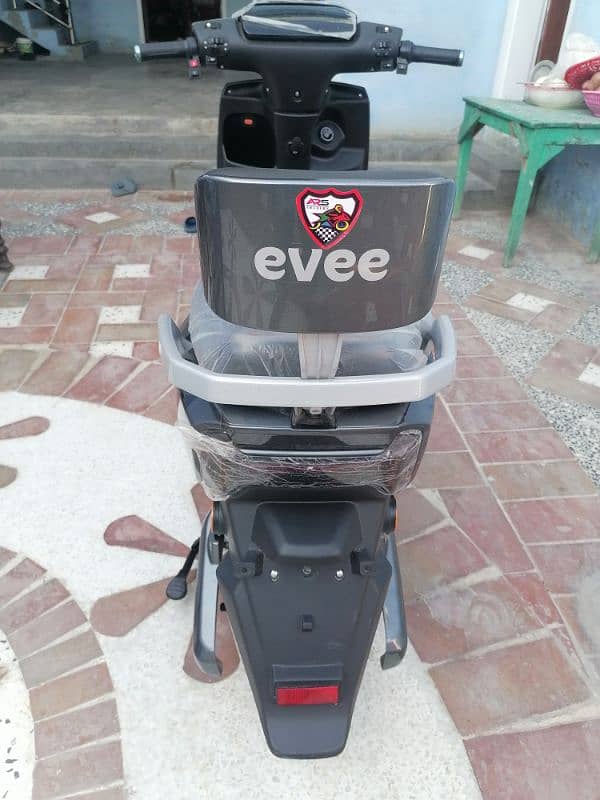 Evee gen z scooter 19