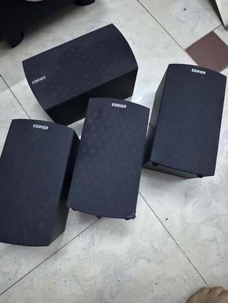 Edifier speaker system 4